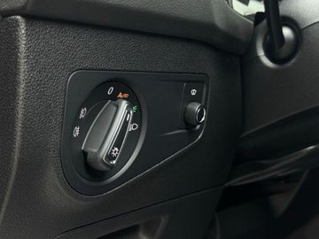 Volkswagen Tiguan - 12