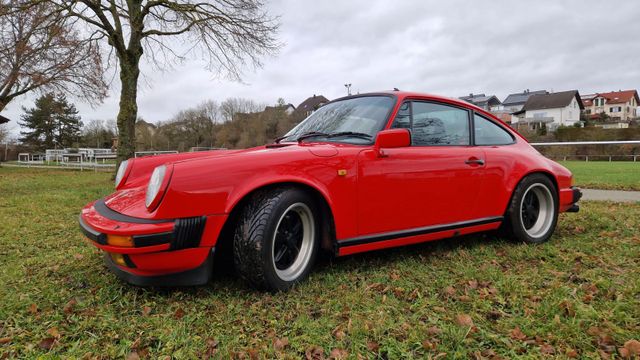 Porsche 911 Carrera 231 PS Top Zustand