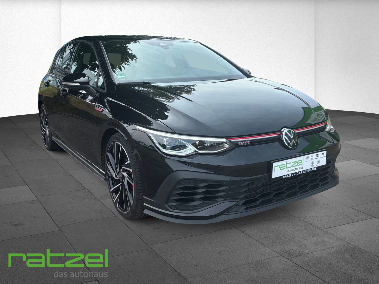 Fahrzeugabbildung Volkswagen Golf GTI VIII Clubsport 2.0 TSI DSG Har/Kar Navi