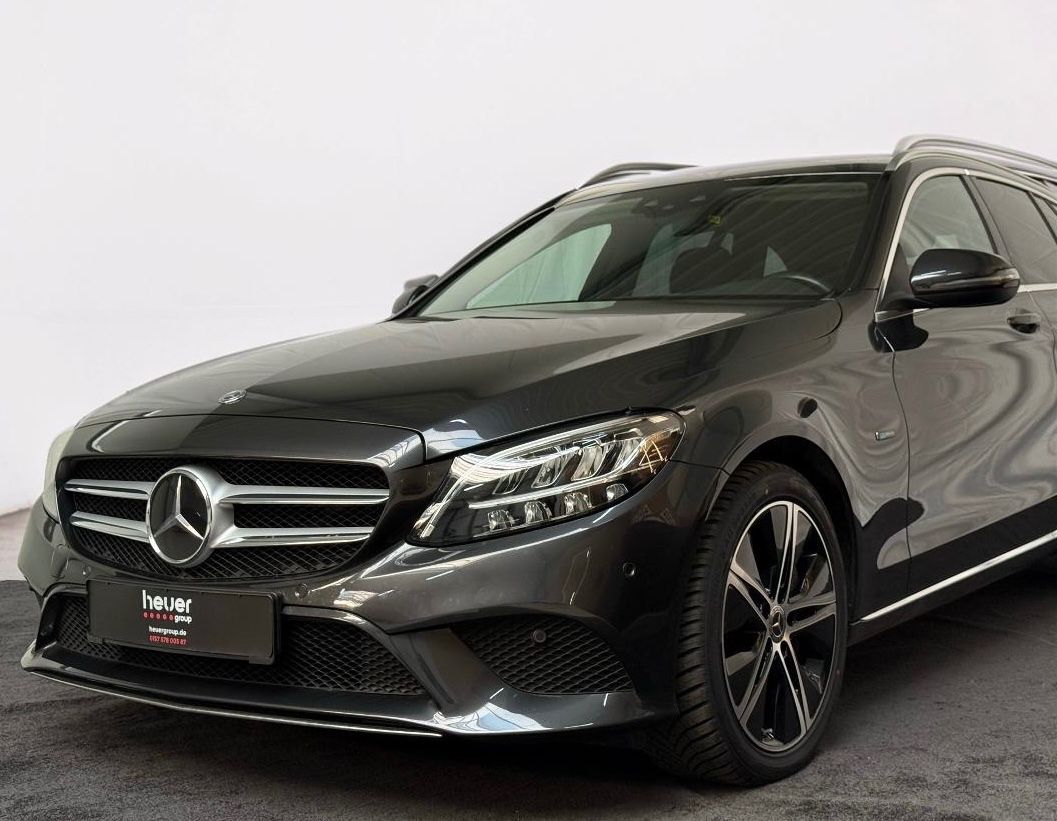 Mercedes-Benz C 300de C T-Modell imagem 2