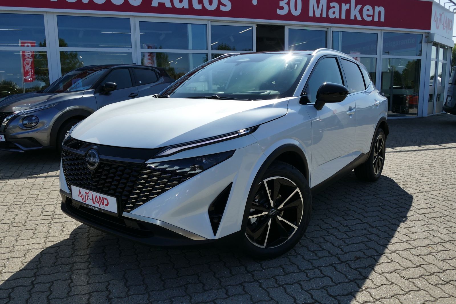 Nissan Qashqai Tekna 1.3 Dig-T Aut. LED ACC Navi Pano imagem 2