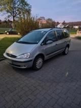 Ford Galaxy - Ford Galaxy aus 2005 mit Diesel-Antrieb