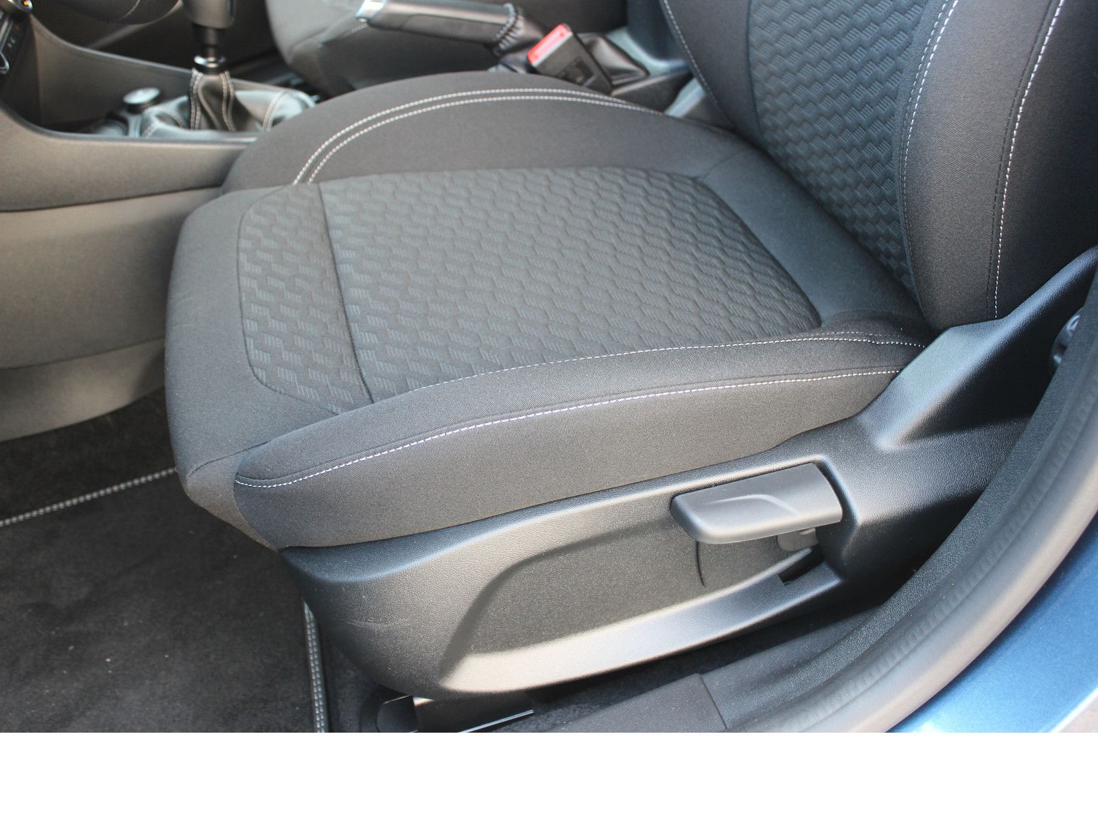Fahrzeugabbildung Ford Fiesta Titanium