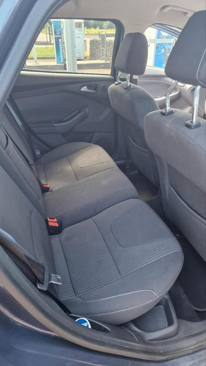 Ford Focus 2012 — photo 7
