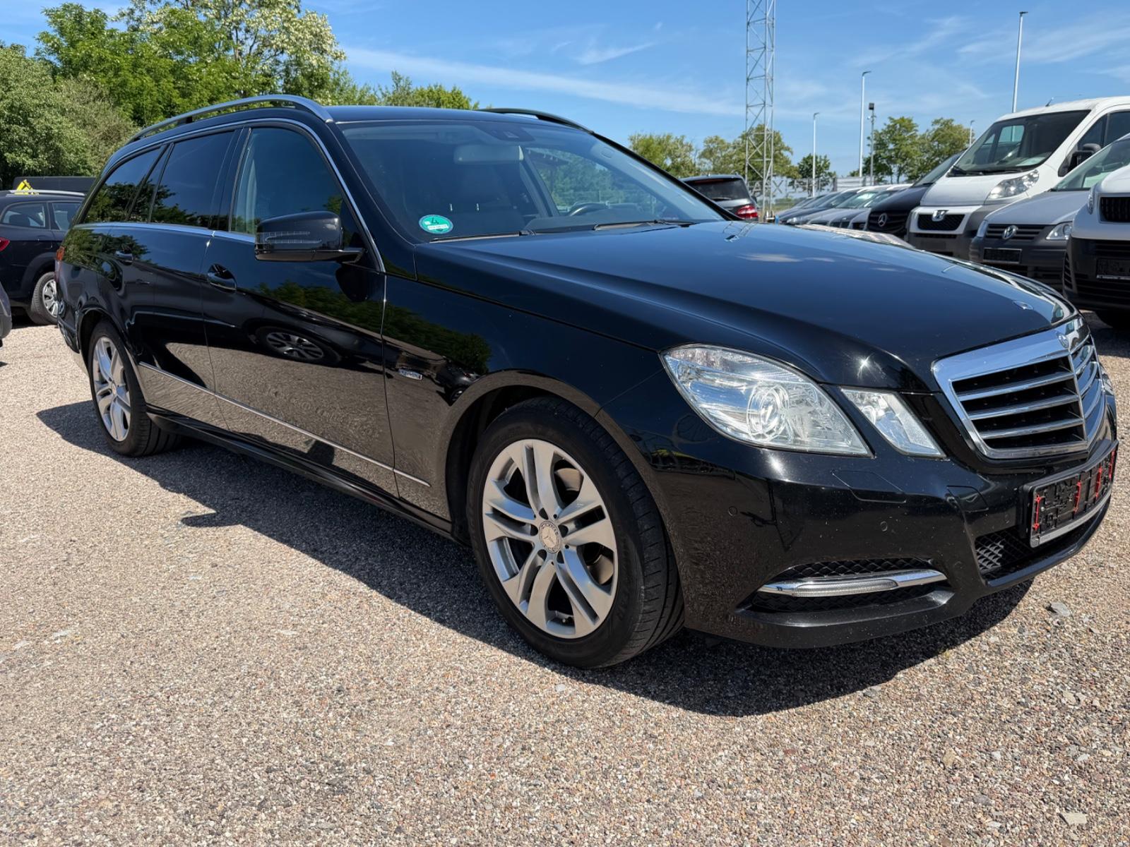 Mercedes-Benz E 220 CDI T BlueEFFICIENCY AVANTGARDE