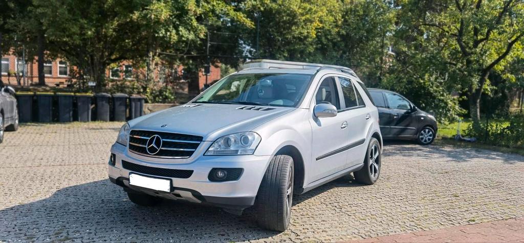 Mercedes-Benz ML 320