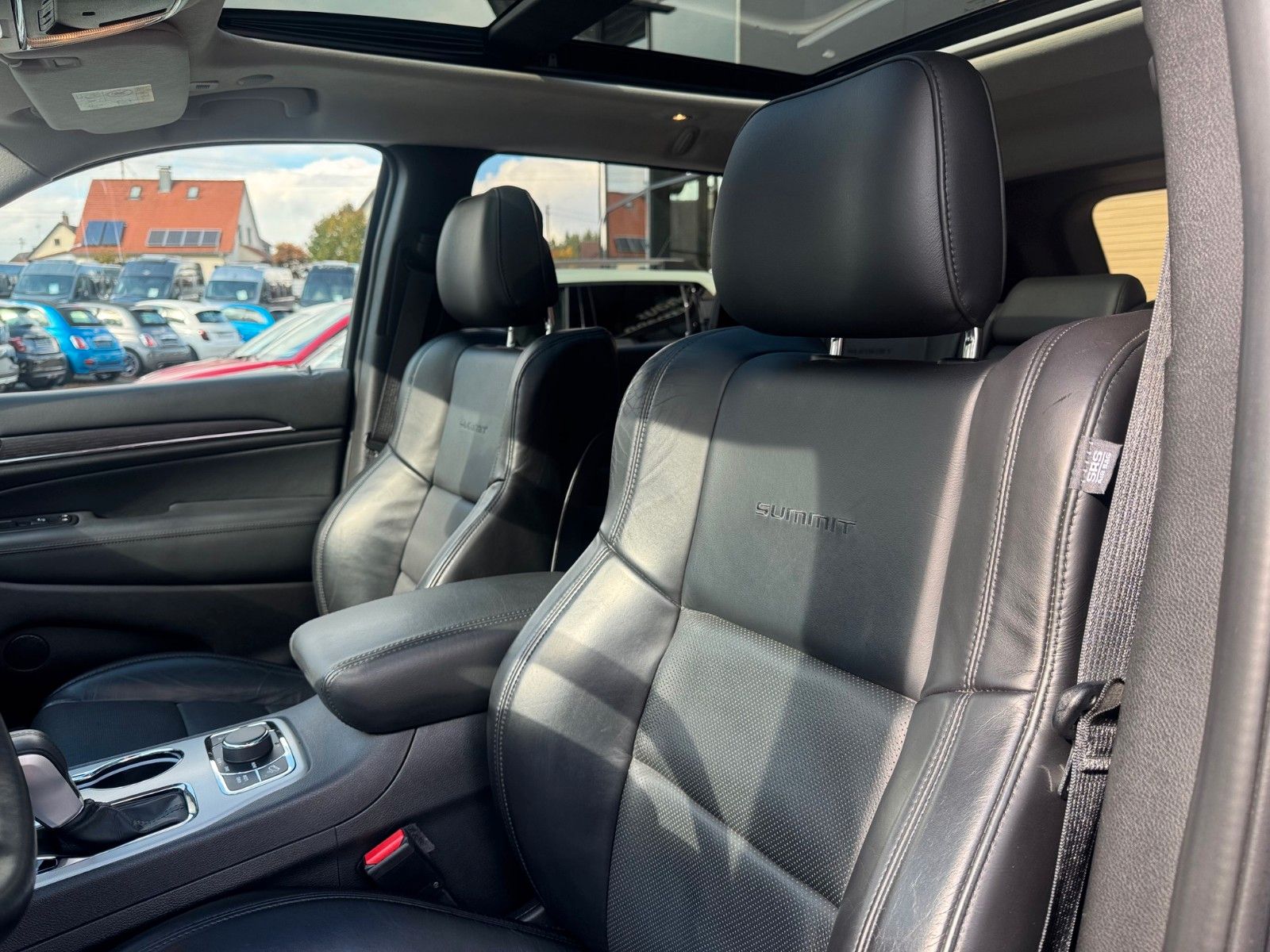 Fahrzeugabbildung Jeep Grand Cherokee 3.0 CRD Summit AHK Memory