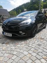 Renault Clio ENERGY TCe 220 EDC R.S. Trophy R.S. Trophy - Renault Clio mit Benzin-Antrieb: Kleinwagen