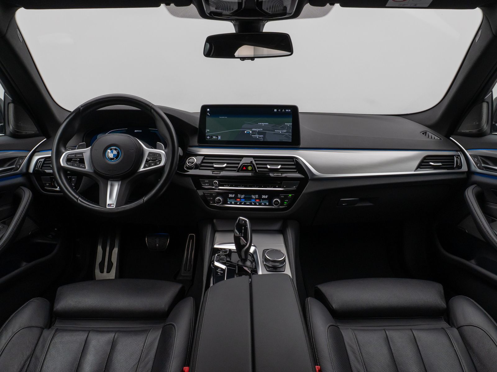 Fahrzeugabbildung BMW 530e M Sport HUD Kamera DAB Memory Laser AHK H/K