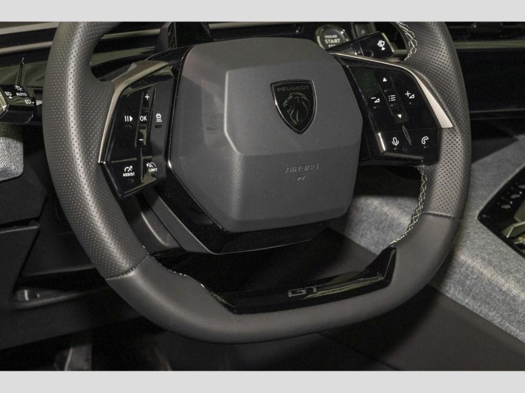 Peugeot 3008 GT  Exclusive 1.2 Mild-Hybrid KlimaSitze