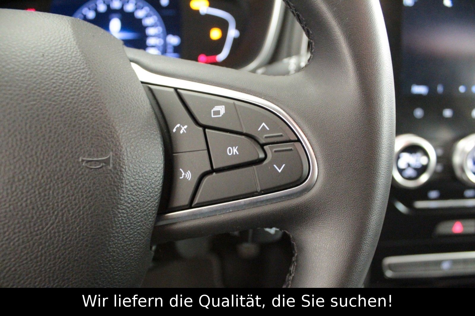 Fahrzeugabbildung Renault Megane TCe 140 EDC Zen Grdt.*R-Link*Sitzhzg*