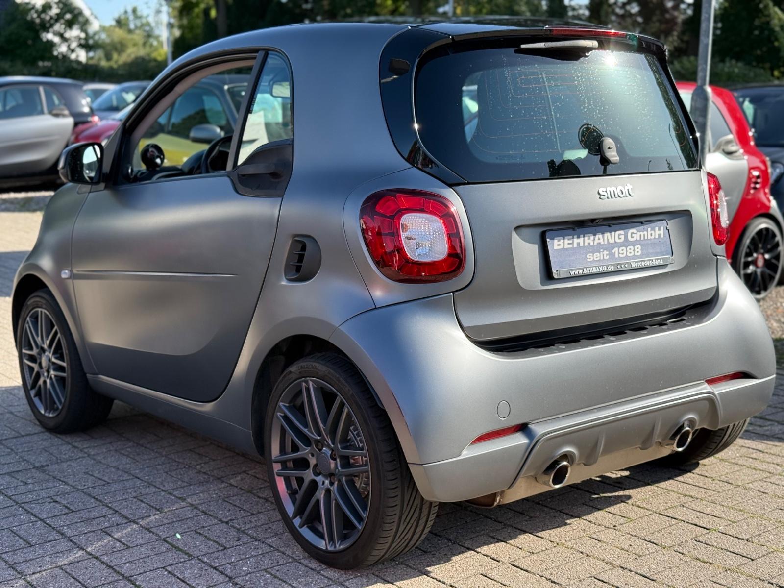 Smart ForTwo BRABUS*JBL*PANORAMA*KAMERA*NAVI*AMBIENTE*