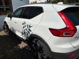 Volvo XC40 T4 Momentum Pro weiß Standheizung Panorama - Volvo XC40 von privat