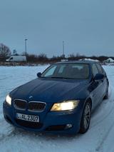 BMW 325i E90 - BMW 325: E90