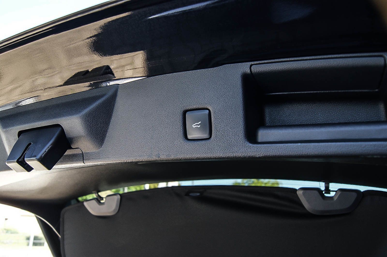 Fahrzeugabbildung Ford Kuga Plug-In Hybrid ST-Line X BODY-STYLE-PAKET