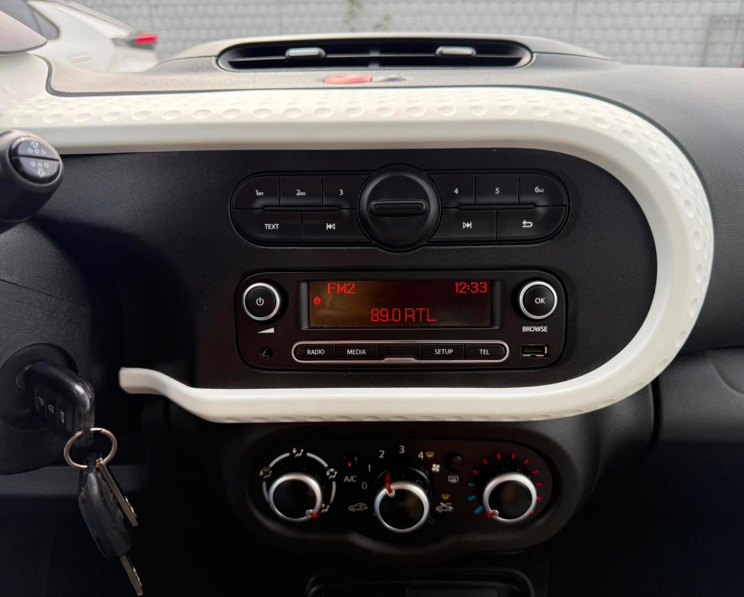 Renault Twingo Limited 2019 Wenig Km* TÜV&Inspektion NEU