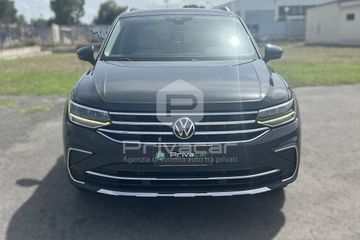 Volkswagen Tiguan - 2