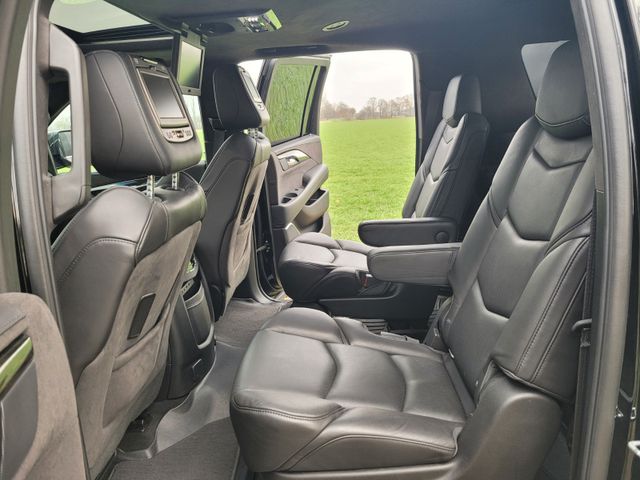 Fahrzeugabbildung Cadillac Escalade 6.2 V8 Platinum ESV/Deutsch/Bestzust.