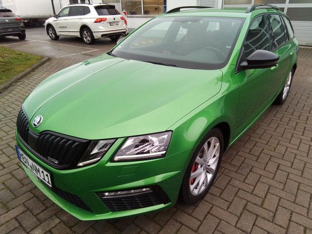 Skoda Octavia Combi RS 2.0 TSI Black Design Carplay 18