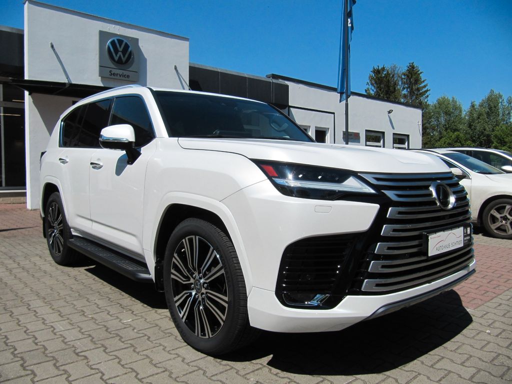 Lexus LX 500