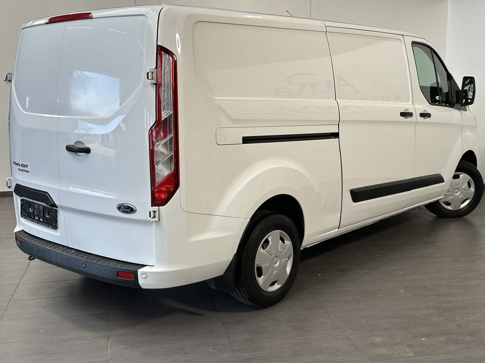 Fahrzeugabbildung Ford Custom 300 L2 NAV+BLUETOOTH+KAMERA+KLIMA+SHZ+ACC