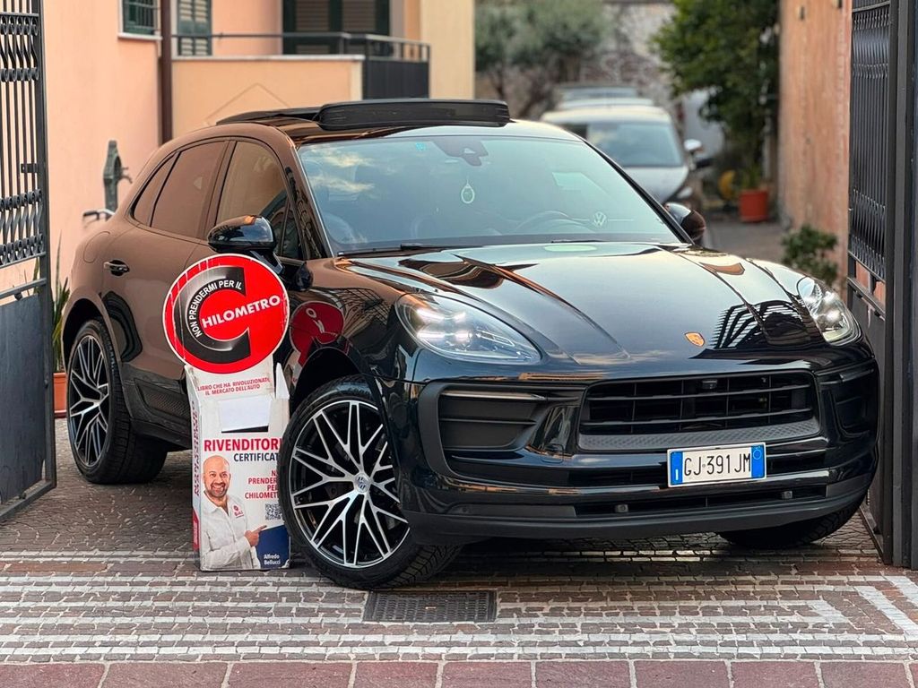 Image of Porsche Macan