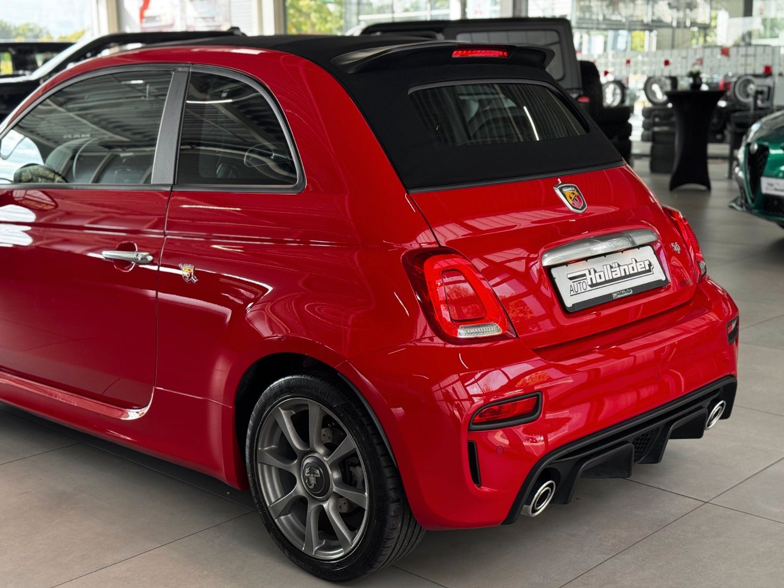 Fahrzeugabbildung Abarth 595 Cabrio Beats Bi-Xenon DAB+ Klima