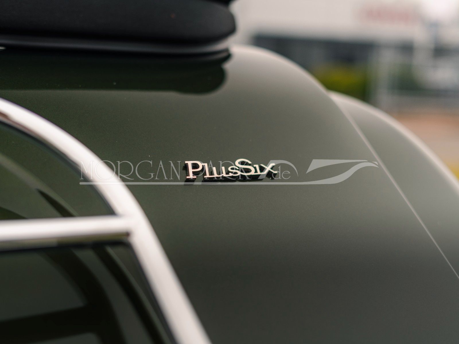 Fahrzeugabbildung Morgan Plus Six PINNACLE *1 of 30, Designo Oliv Met.*