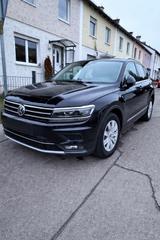 Volkswagen 230 PS Benziner | 4Motion | Highline | AHK | ACC - VW Tiguan Gebrauchtwagen in Augsburg