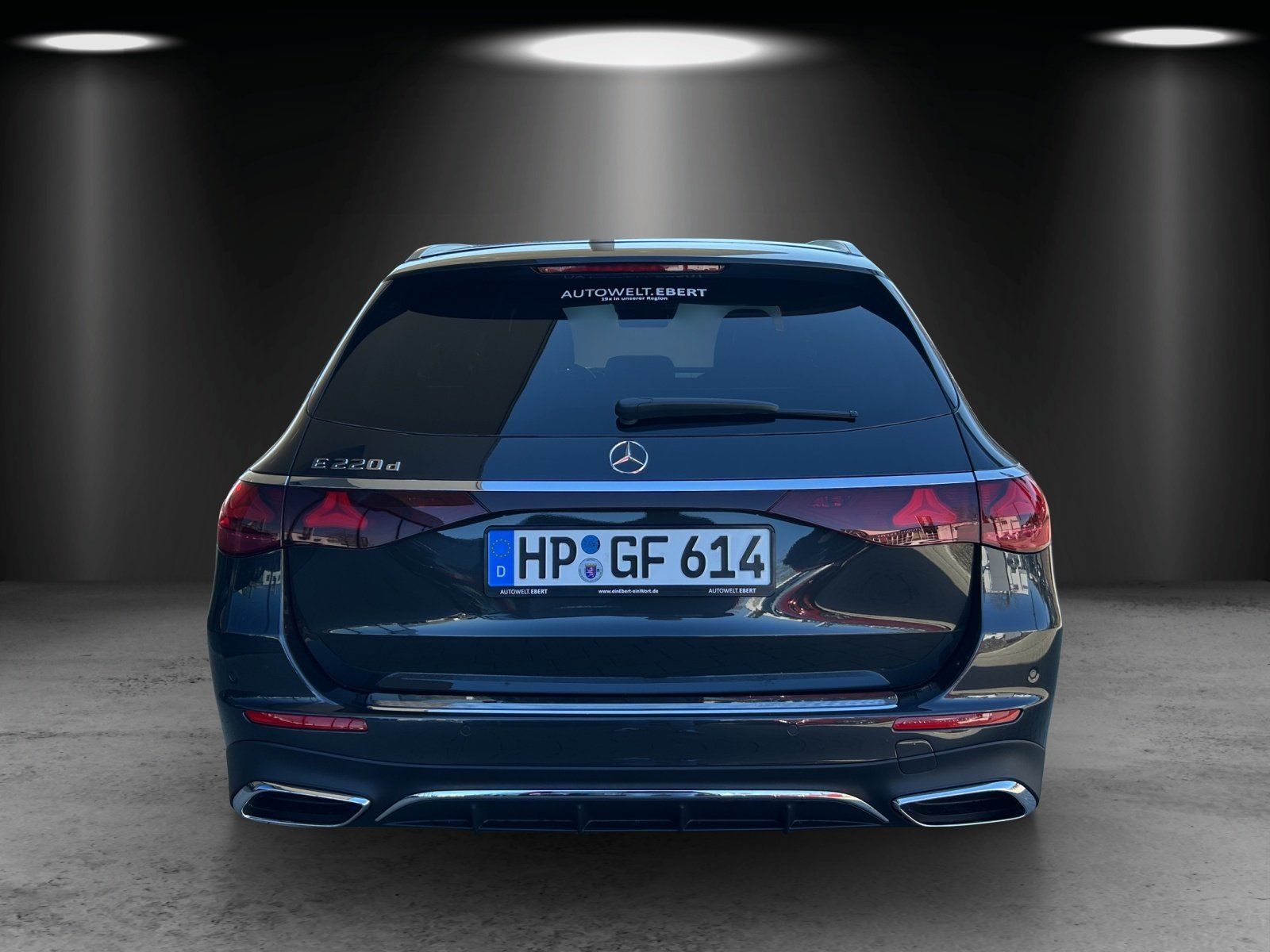 Fahrzeugabbildung Mercedes-Benz E 220 d T AMG Shzg PANO Burmester AHK Sitzklima