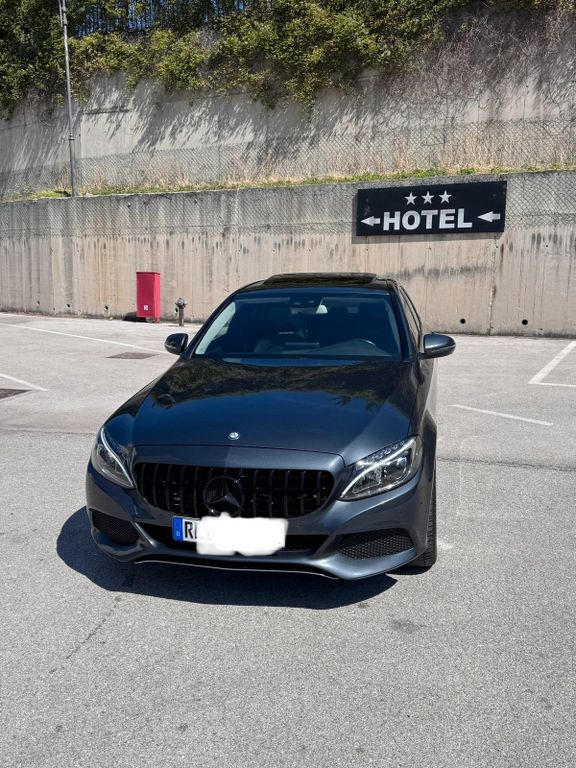 Image of Mercedes-Benz C 220