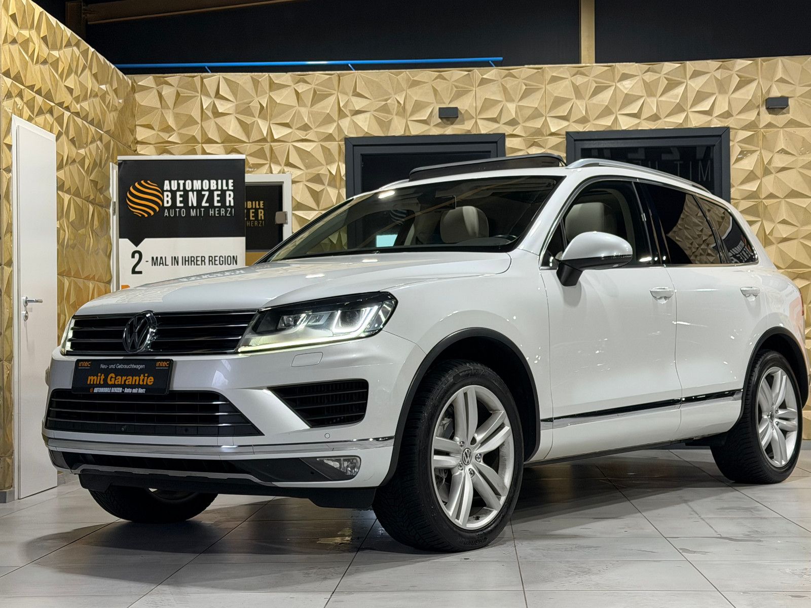 Fahrzeugabbildung Volkswagen Touareg V8 TDI /PANO7MEMORY/360°KAM/DYNAUDIO