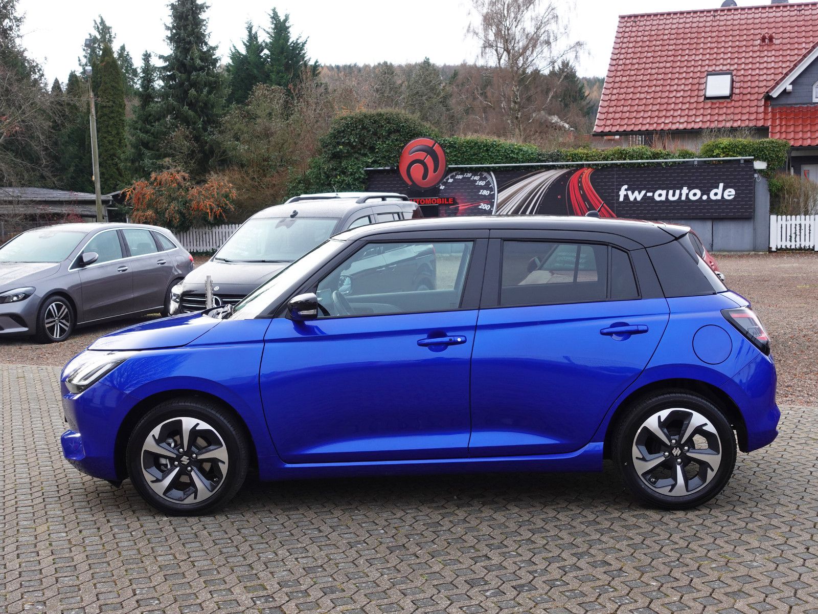 Fahrzeugabbildung Suzuki Swift 1.2 Comfort+ I.Hand Navi ACC Blind Spot