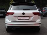 Volkswagen Tiguan R-Line 4Motion AHK 360° Kam Navi ACC LED - Volkswagen: R 36