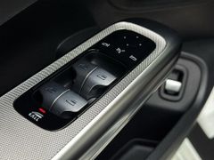 MERCEDES-BENZ CLE 200 Avantg Adv+ LedHP 360 AHK Leder 1.Hd