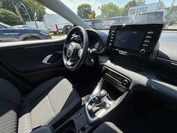 Toyota Yaris - 12