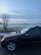 Mercedes-Benz E 200 KOMPRESSOR CLASSIC Classic - gebrauchte Mercedes-Benz E-Klasse aus dem Jahr 2006