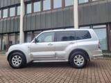 Mitsubishi Pajero Pajero 3.2 DI-D Elegance Nur 84 Tkm-1 Hd- - Mitsubishi Pajero aus 2001 mit Diesel-Antrieb
