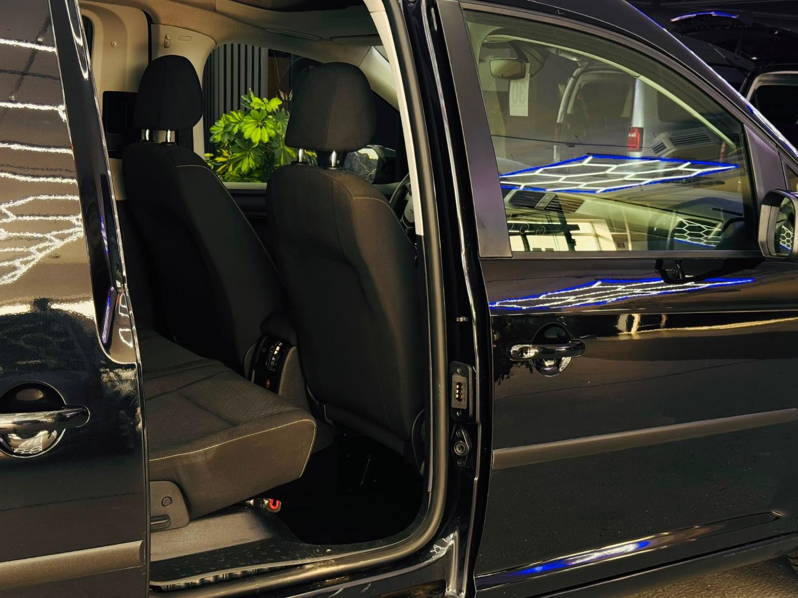 Volkswagen Caddy -DSG-Behindertengerecht-Rampe, миниатюра 24