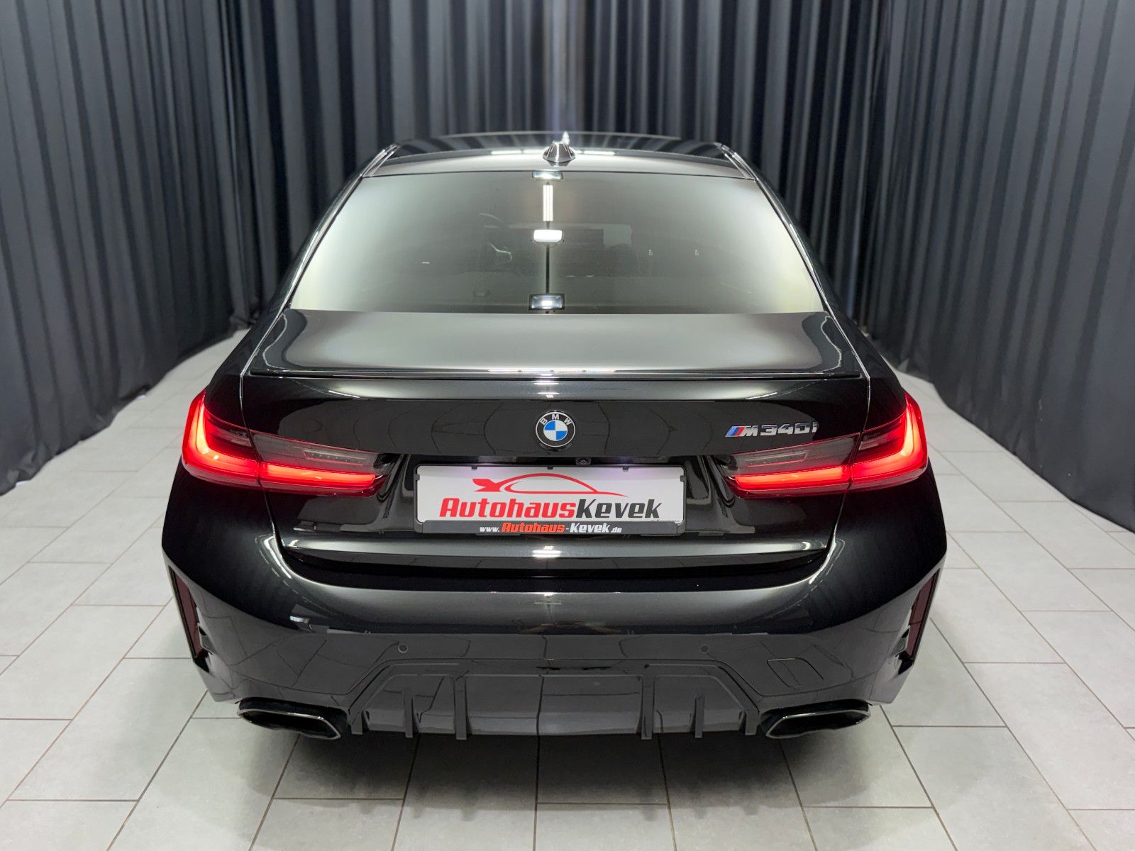 Fahrzeugabbildung BMW M340i Limousine xDrive |H/K|HuD|PANO