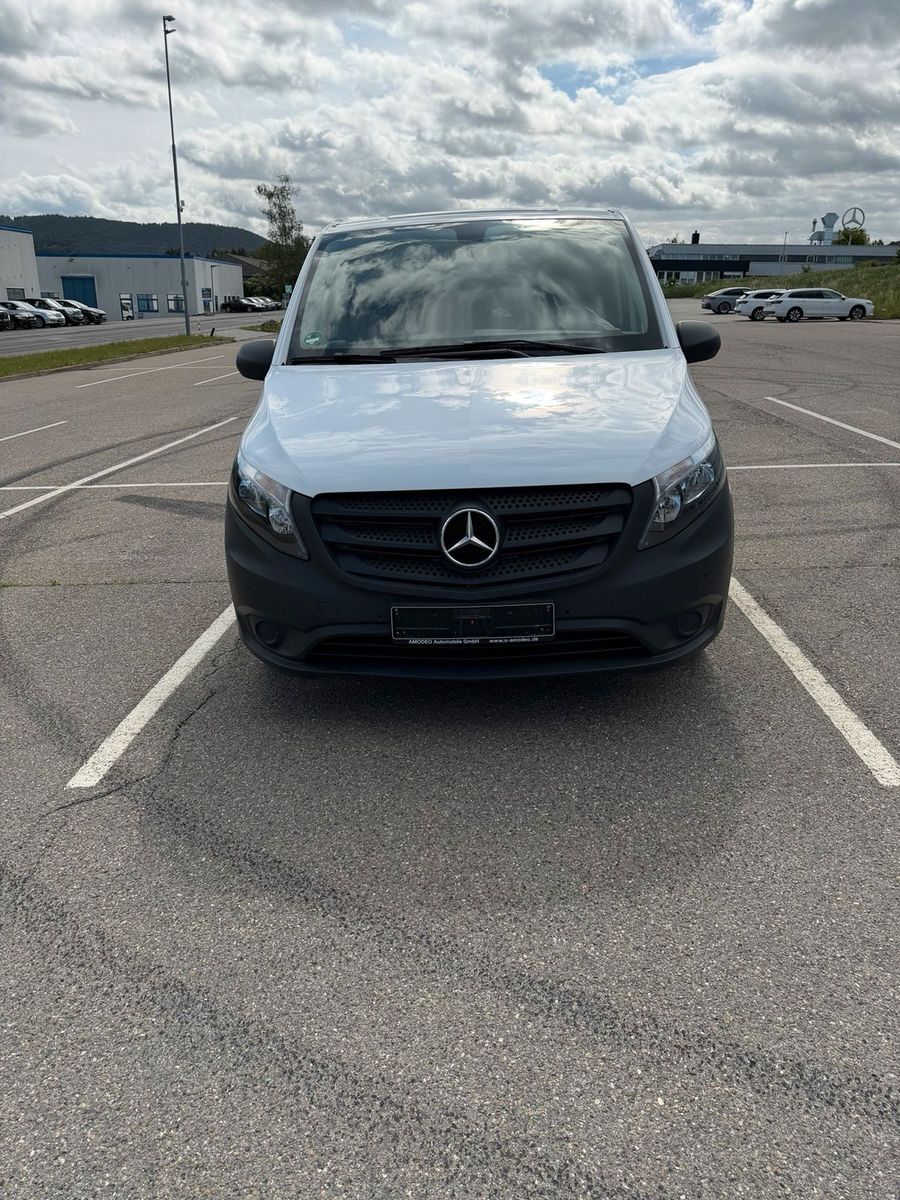 MERCEDES-BENZ Mercedes Benz Vito 111 Cdi