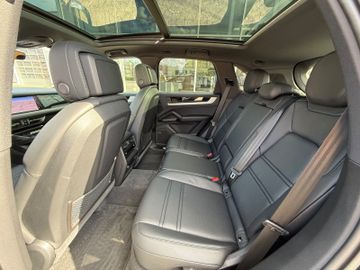 Porsche Cayenne - 6
