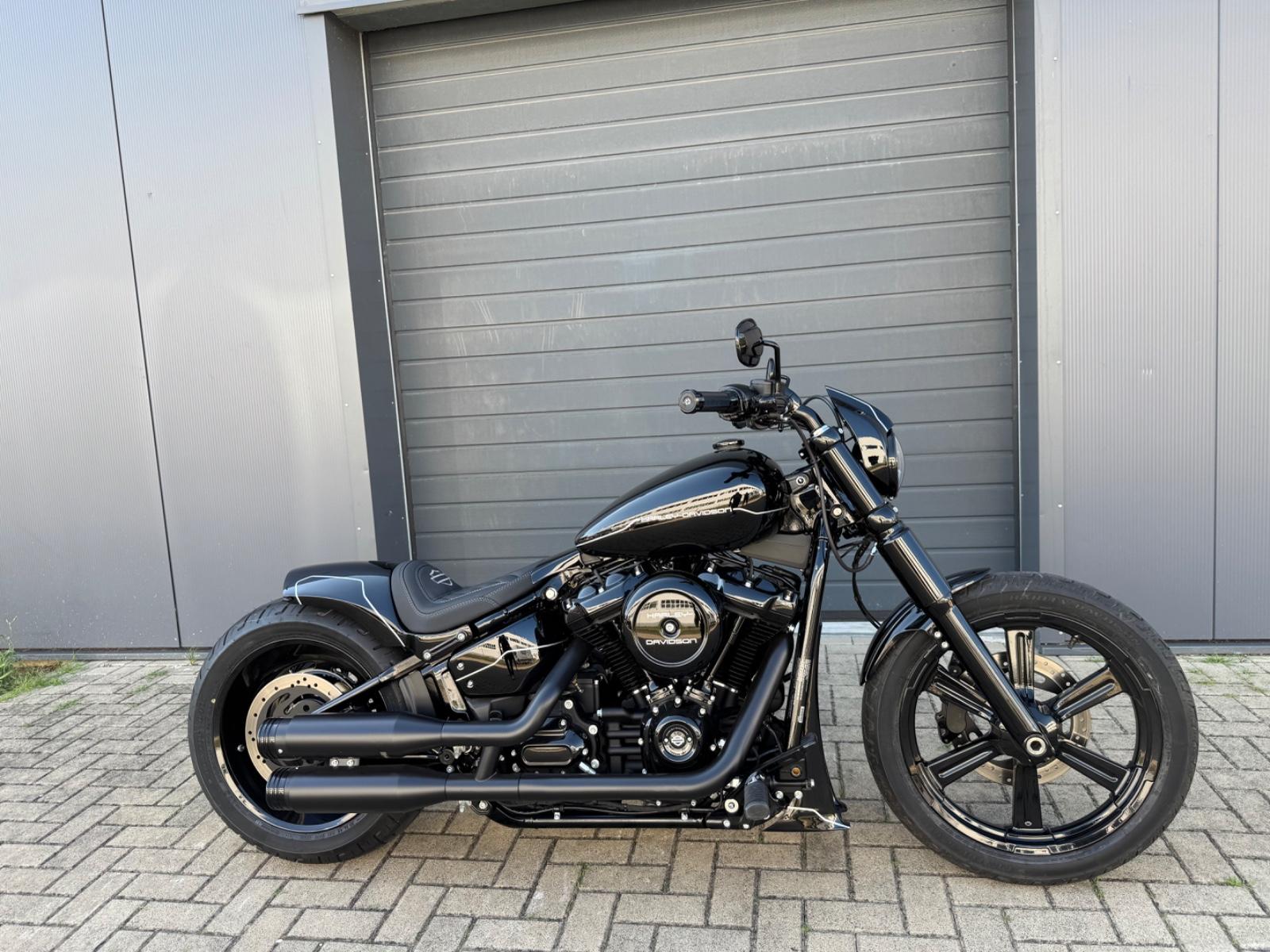 Harley-Davidson FXST Softail 107  200er Custombike ABS