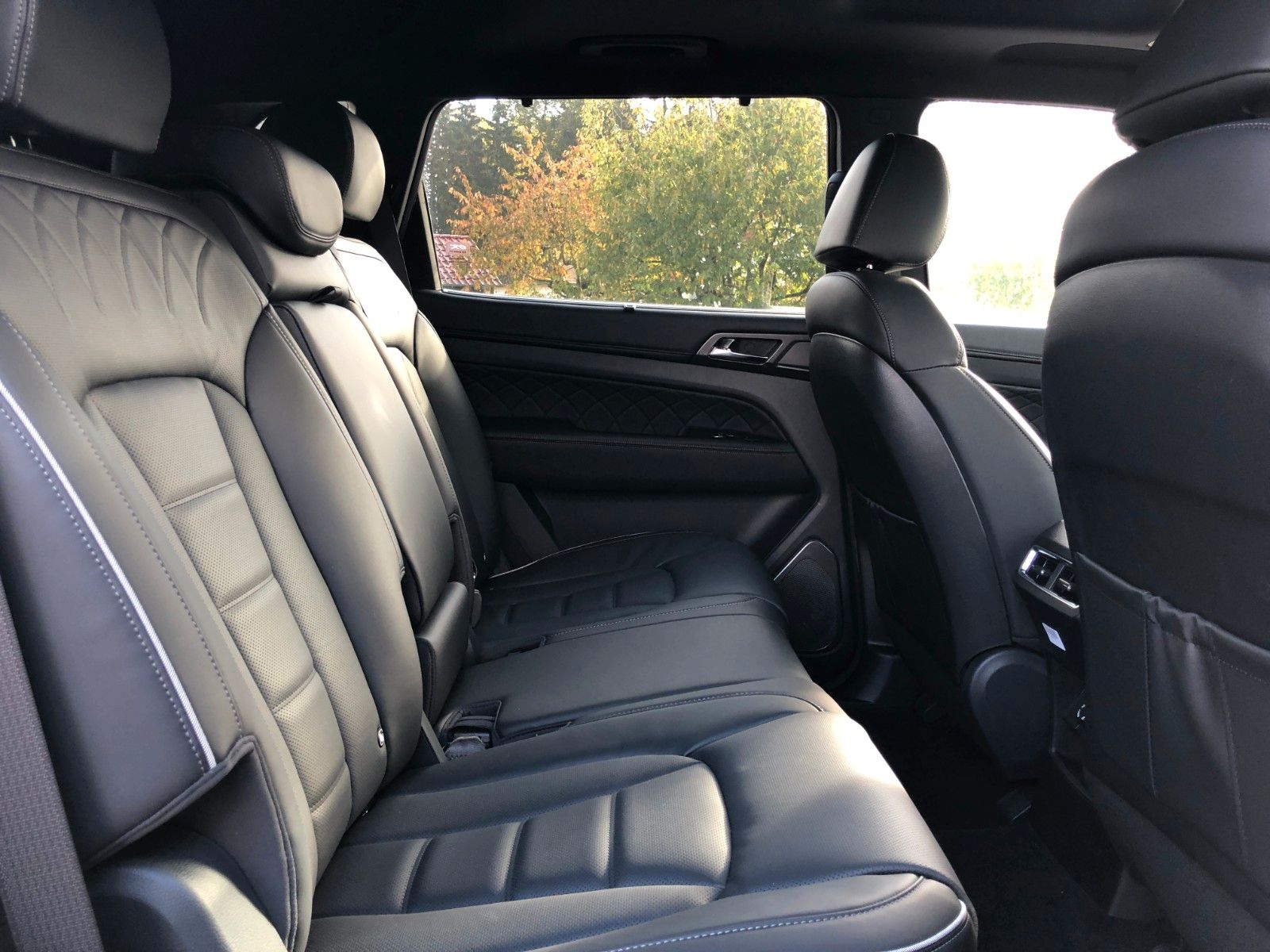 Fahrzeugabbildung KGM REXTON+BLACKLINE+LEDER+360°KAMERA+ELEKTR.SITZE++