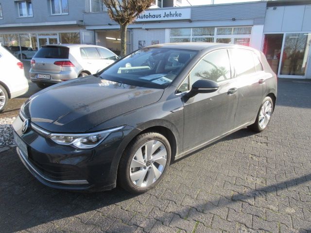 Volkswagen Golf Style 1.5 eTSI DSG NAVI PANO IQ LIGHT ALU A