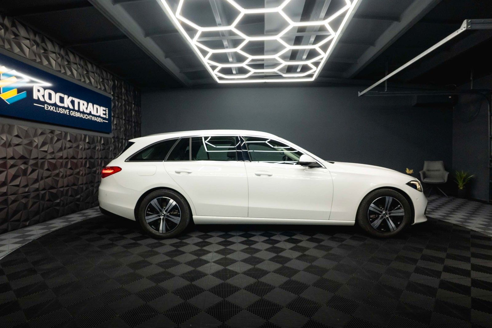 Fahrzeugabbildung Mercedes-Benz C 200d T-Modell Avantgarde Sport *LED*Widescreen