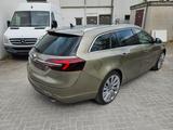 Opel Insignia Sports Tourer 2.0 T Edition A 4x4 E... - Opel Insignia: Standheizung