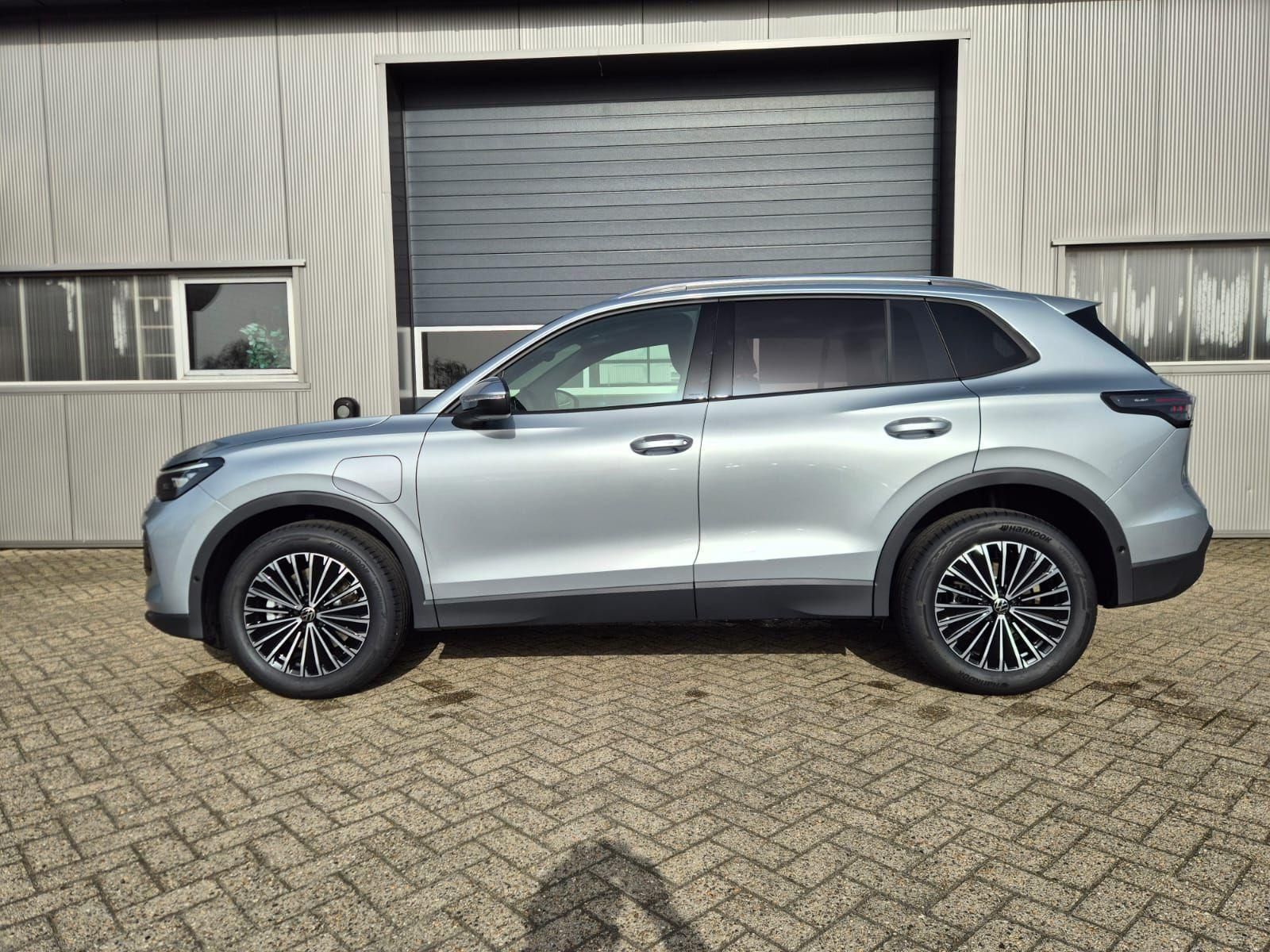 Volkswagen Tiguan Life 1,5 l eHybrid OPF 204PS DSG LED-P... imagem 2