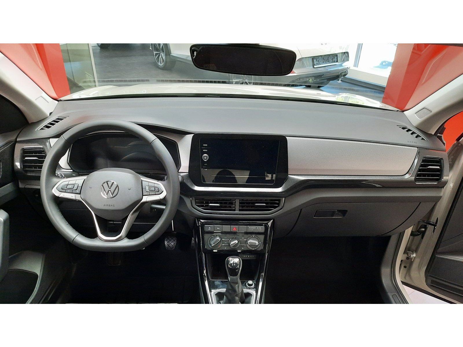 Fahrzeugabbildung Volkswagen T-Cross Life TSI *LED*PDC*ACC*Sitzhzg*App-Conn*