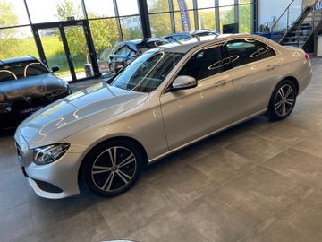 Mercedes-Benz E 350 d  *19%MwSt*ACC*AHK*LED*NAVI*WIDESCREEN*